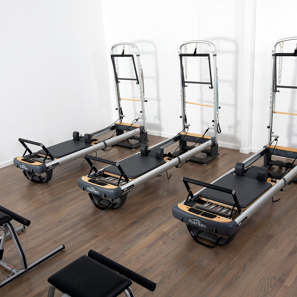 Peak Pilatesystem® Deluxe Bundle – Foldin Rgeformer with Tower